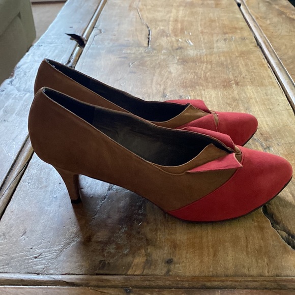 Pilcro Anthropologie Suede Heels - Picture 3 of 9